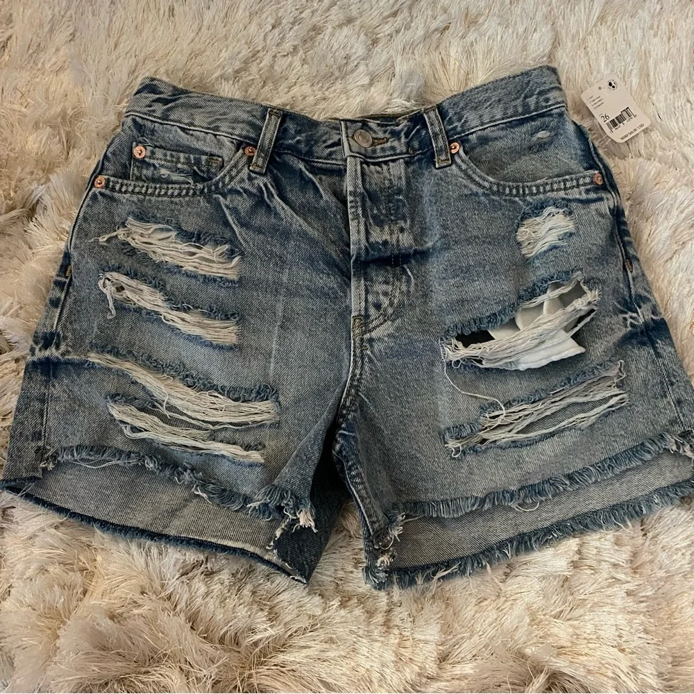 Free People We The Free Maggie Denim Cutoff Shorts Size 26 Light Stone - Picture 7 of 16